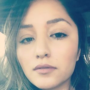 Meet your Posher, Lizbeth
